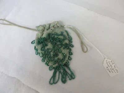 ANTIQUE CHILDRENS BEADED PURSE  GREEN  S-292 - Image 1 of 2