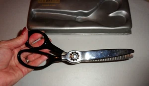 Vintage CRAFTSMAN Stainless Highest Quality Pinking Shears 9 1/4" w/ Box - Picture 1 of 7