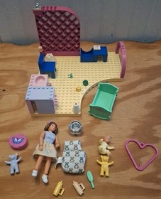LEGO BELVILLE: Love 'N' Lullabies (5860) Nursery - Incomplete With Mom Baby Bear