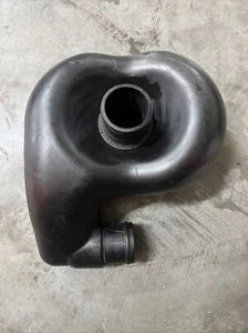 2006 YAMAHA WAVERUNNER 1100 SPORT VX1100 WATER TANK EXHAUST BOX Scarico - Foto 1 di 3