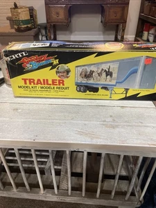 Sin construir* De colección ERTL Smokey and the Bandit II KIT MODELO REMOLQUE #8035 1980 SIN USAR - Imagen 1 de 5