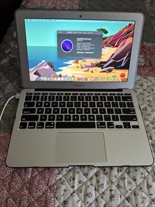 MacBook Air 11-inch Early 2015 A1465 Core i5-1.6GHz Laptop 4GB RAM, 120GB SSD - Picture 1 of 3
