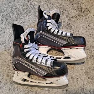 Bauer Junior Vapor X600 schwarz Schnürschuhe Tuuk Hockey Schlittschuhe Größe 4,5 / D Breite  - Bild 1 von 13
