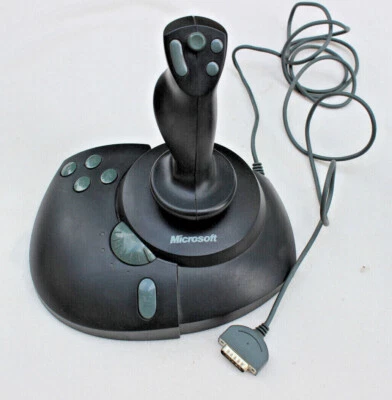 MICROSOFT 9 PINOS USB JOYSTICK ENROLADOR LATERAL – PRECISÃO PRO N°. X03-57540 FUNCIONA BEM - Imagem 1 de 4