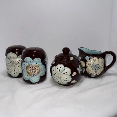 Pier 1 Imports Boho Crema y Azúcar/Sal Pimienta Set Cassidy Floral Marrón Azul Foto 1 de 4