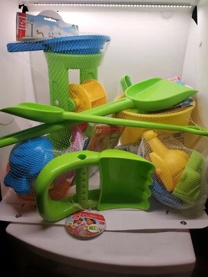 Hape - Ultimate Beach Toy Bundle - Green - Image 1 of 4