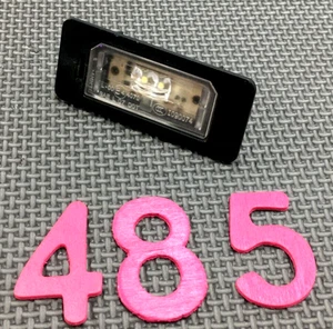 06-13 BMW E90 E91 328i izquierda/derecha matrícula trasera luz LED lámpara OEM 7193293 - Imagen 1 de 5