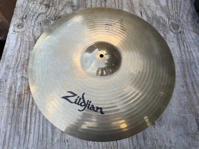 Platillo Zildjian 20" A Custom Medium Ride Foto 1 de 4