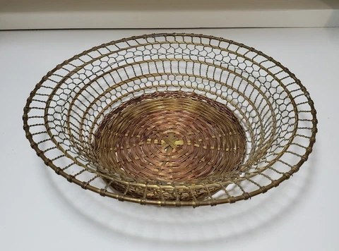 Unique Vintage Woven Copper Wire Basket - 8.5 diameter, 2.5 deep Cover