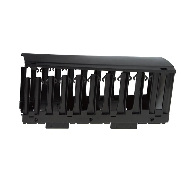 QUBIX Pannello passacavi 19″ 2U con coperchio di chiusura colore nero RAL 9005 - Immagine 1 di 1