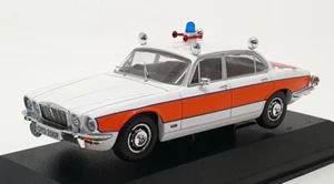 Vanguards 1/43 Scale VA13901 - Jaguar XJ6 S2 4.2L - Avon & Somerset Constabulary - Picture 1 of 5