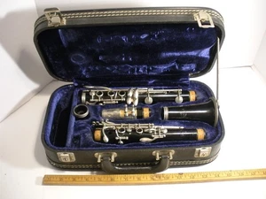 Vintage Evette Clarinet w/Case Not Played in Many Years - Picture 1 of 18