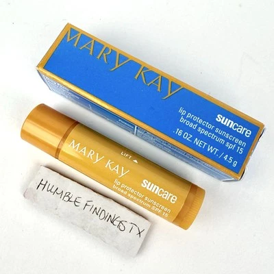 Protetor labial Mary Kay protetor solar amplo espectro FPS 15 novo tubo na caixa - Imagem 1 de 4