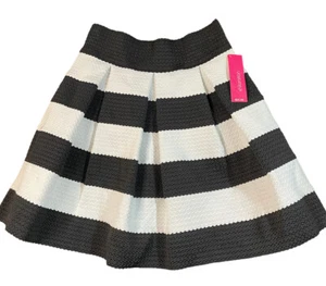 Skirt girls Cupcake Striped black/white sz M rubberized feel And Thick NWT - Picture 1 of 6