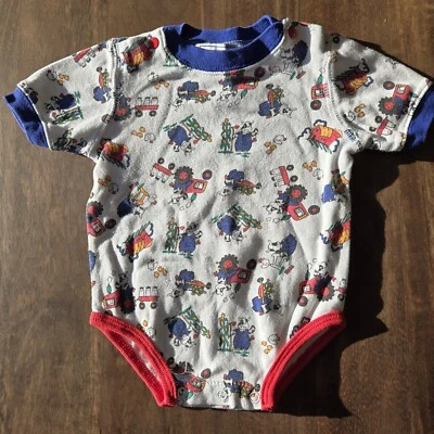 Body vintage Fred Bear Farmer estampado vaca 3-6 meses Foto 1 de 4