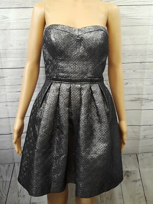 GUESS Gold Silver Metallic Strapless Cocktail Party Dress Sz 2 Stretch Pleated  - Image 1 of 4