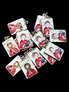 Lot of 15 Vintage Christian pendant Mother Mary and Baby Jesus, Religious Gift - Picture 1 of 9