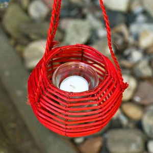 3 x Garten Windlicht hängend Rattankugel rot mit Glaseinsatz für Teelichter - Bild 1 von 2