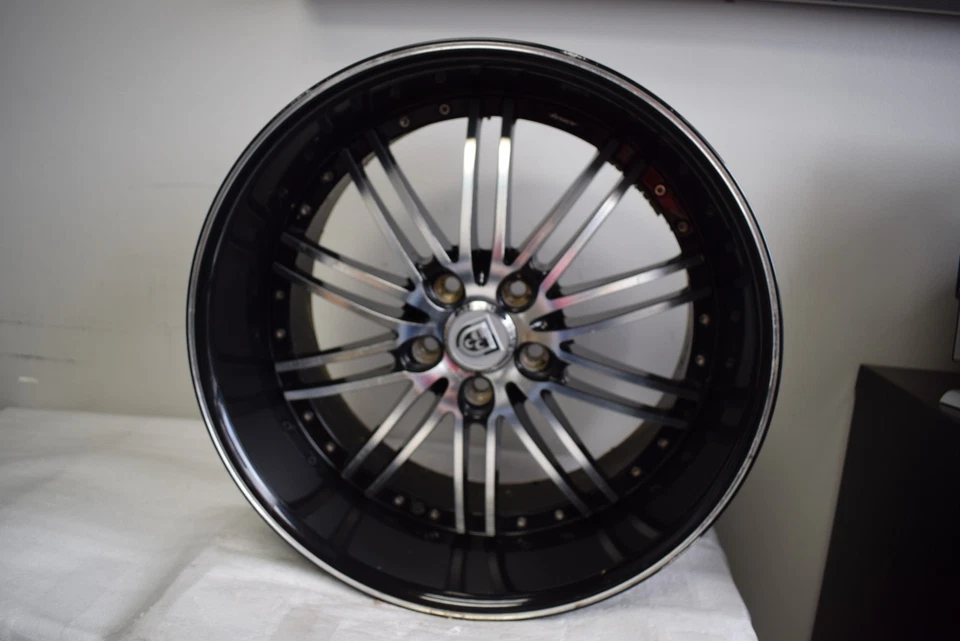 Llanta de aleación Lexani 20"" pulgadas 10Jx20 original OEM #2 Foto 1 de 4