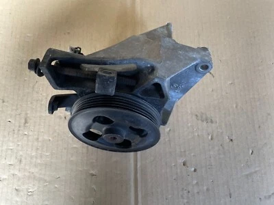 Bomba de dirección asistida SUBARU Impreza GDB WRX STi MT tipo A Foto 1 de 4