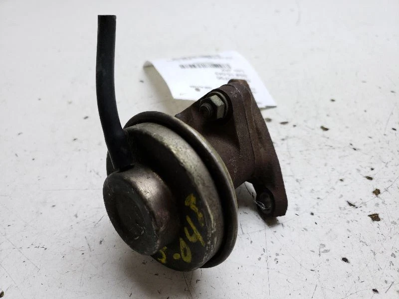 Nissan Altima 1996 válvula EGR OEM 14710-4E801 Foto 1 de 4