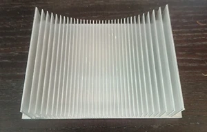 mittelgroßer Aluminium Kühlkörper - Bild 1 von 6