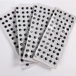 60 Googly Eyes 4 Blatt selbstklebende Augen Aufkleber 3D Basteln Augen Scapbook Spaß - Bild 1 von 7