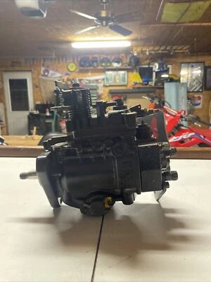 BOMBA INYECCIÓN COMBUSTIBLE DIÉSEL VOLKSWAGEN 1979-80 DASHER -REMAN BOSCH- 0 460 494 031 Foto 1 de 4