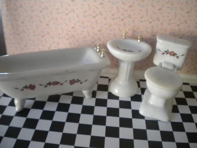 Vintage 3 Piece Porcelain Bathroom Set w/Pink Roses 1:12 Scale - Image 1 of 4