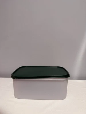 Tupperware Modular Mates Rectangle 2 Green  Lid 18 Cups - Image 1 of 2