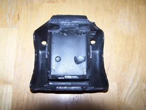 1976-1980 Pontiac Catalina,Ventura,Bonnev 350 motor/engine mount - Picture 1 of 1
