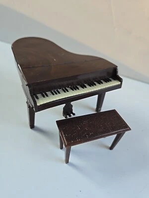 老式RENWAL L 74 75 PIANO和BENCH娃娃屋迷你家具套装 — 第 1/4 张图片