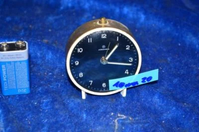 Alter Junghans  Reise Wecker  Metallgehäuse 10ma20 - Bild 1 von 3