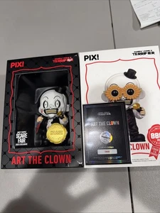 Thrilljoy PIX Art Il Clown Terrifier Spaventa Fiera Hot Topic INSEGUIMENTO IN MANO con carta - Foto 1 di 8