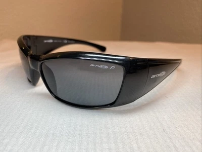 Gafas de sol polarizadas negras para ciclismo Arnette Rage XL 4077 41/81 3P con marco negro Foto 1 de 4