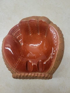 VTG Lipper & Mann Baseball Mitt Glove Trinket Dish Terracotta Felt Back Japan - Picture 1 of 9