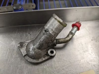 Carcasa termostato Nissan Rogue 2008 2,5 Foto 1 de 4