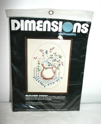 NEW VTG 1983 DIMENSIONS Wildlfowers Bouquet Candlewicking Embroidery Kit 4114 - Image 1 of 2