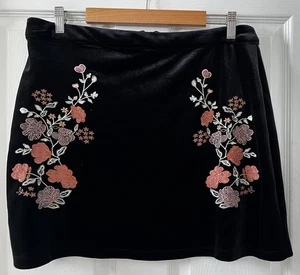 Minifalda Lost & Wonder Y2K negra forrada de terciopelo bordado floral cremallera trasera XL - Imagen 1 de 18