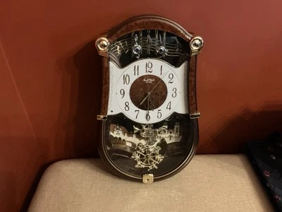 Rhythm Clocks "Concerto Entertainer II" Musical Motion Clock - Image 1 of 4