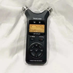 Black TASCAM DR-07MKII Linear PCMRecorder, 24-bit 96kHz - Picture 1 of 11