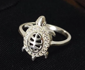 Sterling Silver Clear Gemstone Inlay Turtle Cut-out Ring Size 6 womens New - Picture 1 of 3