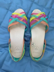 Sandalias Crocs Talla 8 Isabella Huarache Multicolor Tirantes - Imagen 1 de 5