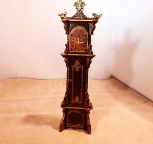 DOLLHOUSE MINIATURE BESPAQ GRANDFATHER CLOCK GOLD / WALNUT NEW 1" MINT - Picture 1 of 4