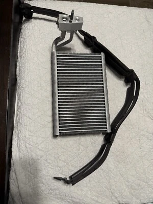 Núcleo evaporador aire acondicionado para Dodge Grand Caravan 2008-2016 Mopar 68029726CA Foto 1 de 4