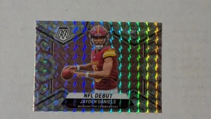 2024 Panini Mosaic - NFL Debut Jayden Daniels #272 Mosaic Prizm (RC) - Bild 1 von 3