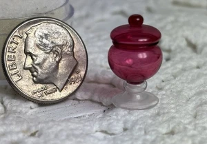 1:12 Vintage Artisan F Whittemore Cranberry Glas Zuckerdose/Deckel Puppenhaus Miniatur - Bild 1 von 4