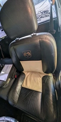 DODGE HEMI Ram 1500 2500 3500 LEATHER MANUAL SEATS 02 03 04 05 06 07 08 - Imagem 1 de 2