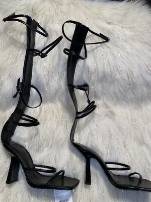 Sandalias de gladiador Zara de tacón cuadrado con tiras talla 38/US7,5 punta abierta zapatos de salón con cremallera Foto 1 de 4