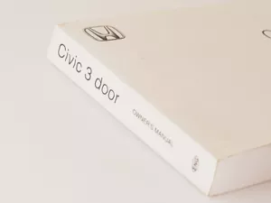 HONDA CIVIC OWNERS MANUAL - 2004 - EXCELLENT! - Picture 1 of 4